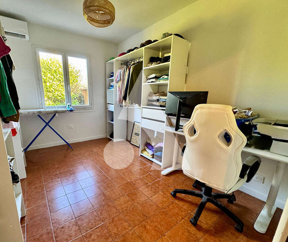 Maison à L'ISLE-SUR-LA-SORGUE