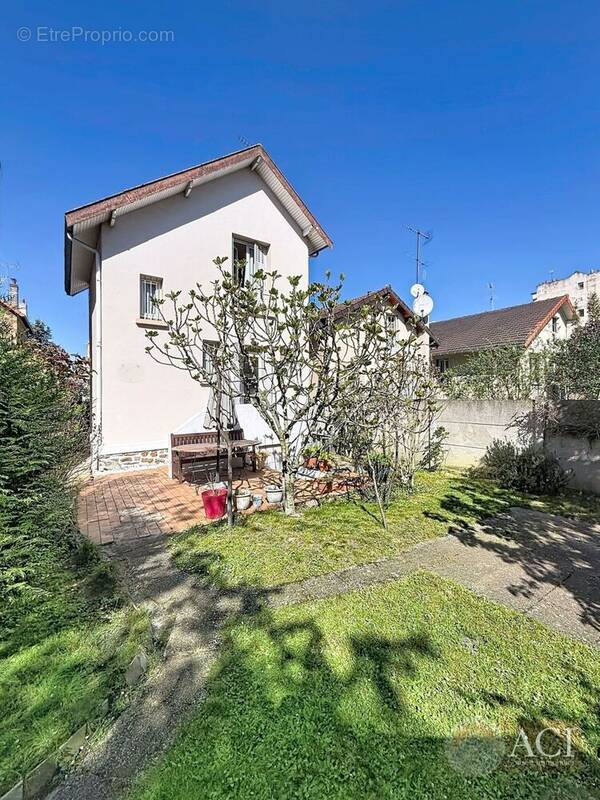 Maison à EPINAY-SUR-SEINE