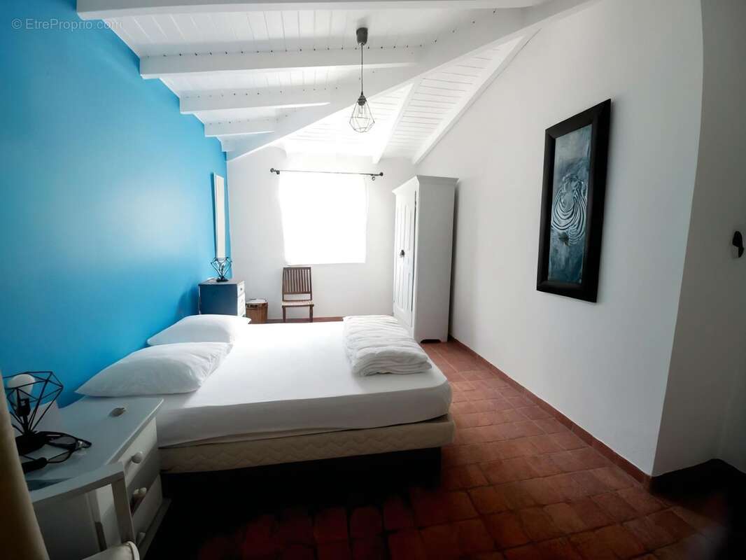 Villa d'exception de plain-pied 6 pièces, avec piscine, vue montagne – Le Gosier LE GOSIER (971) - photo 13