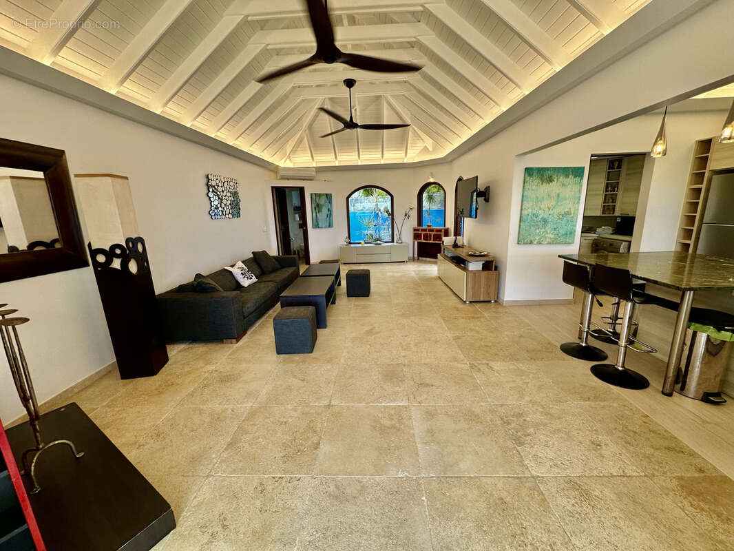 Maison à CAPESTERRE-BELLE-EAU