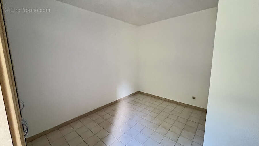 SCHOELCHER : Appartement T2 à vendre sur Terreville - photo 7