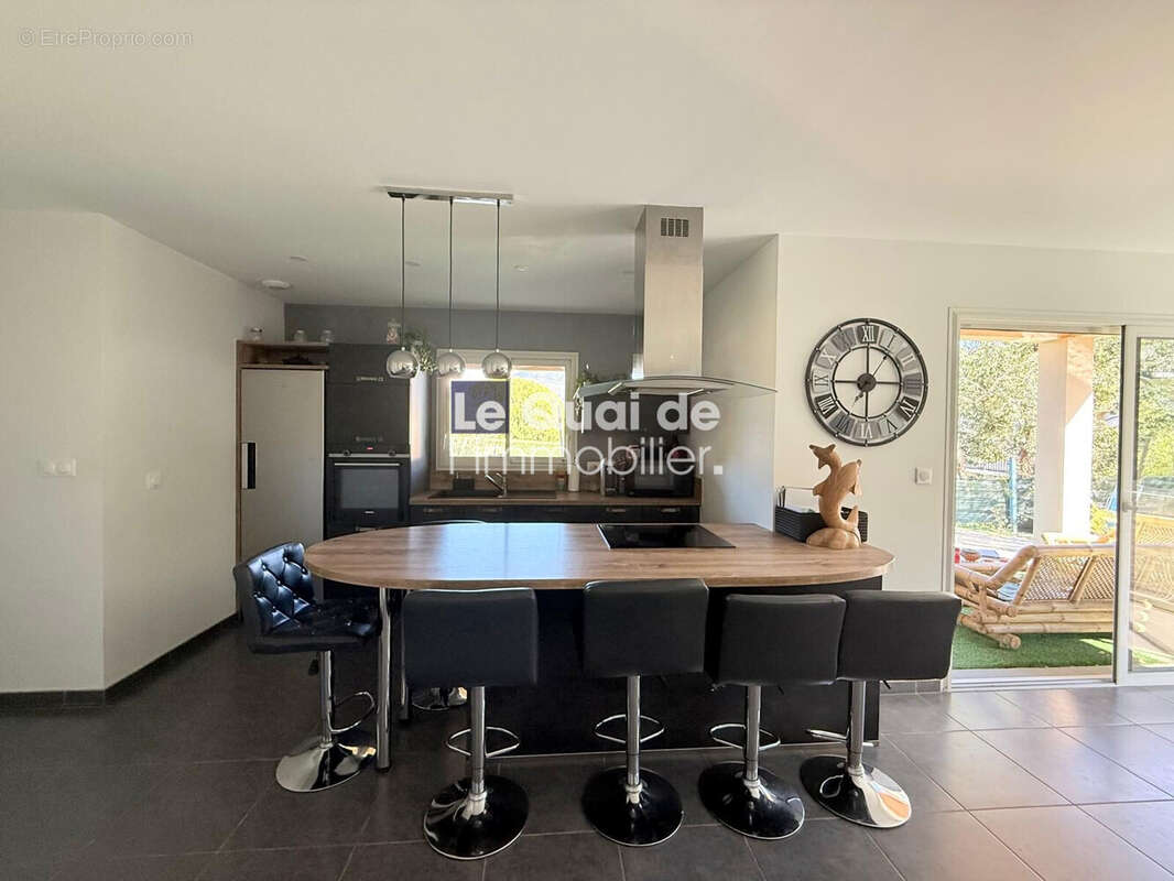 Maison 108 m² à Le Touvet  - photo 6