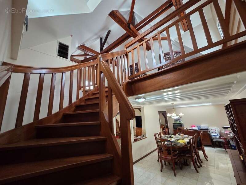 Maison à SAINT-DENIS