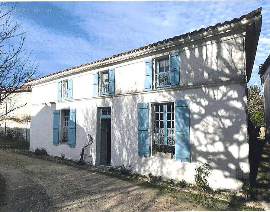 Maison à TALMONT-SUR-GIRONDE