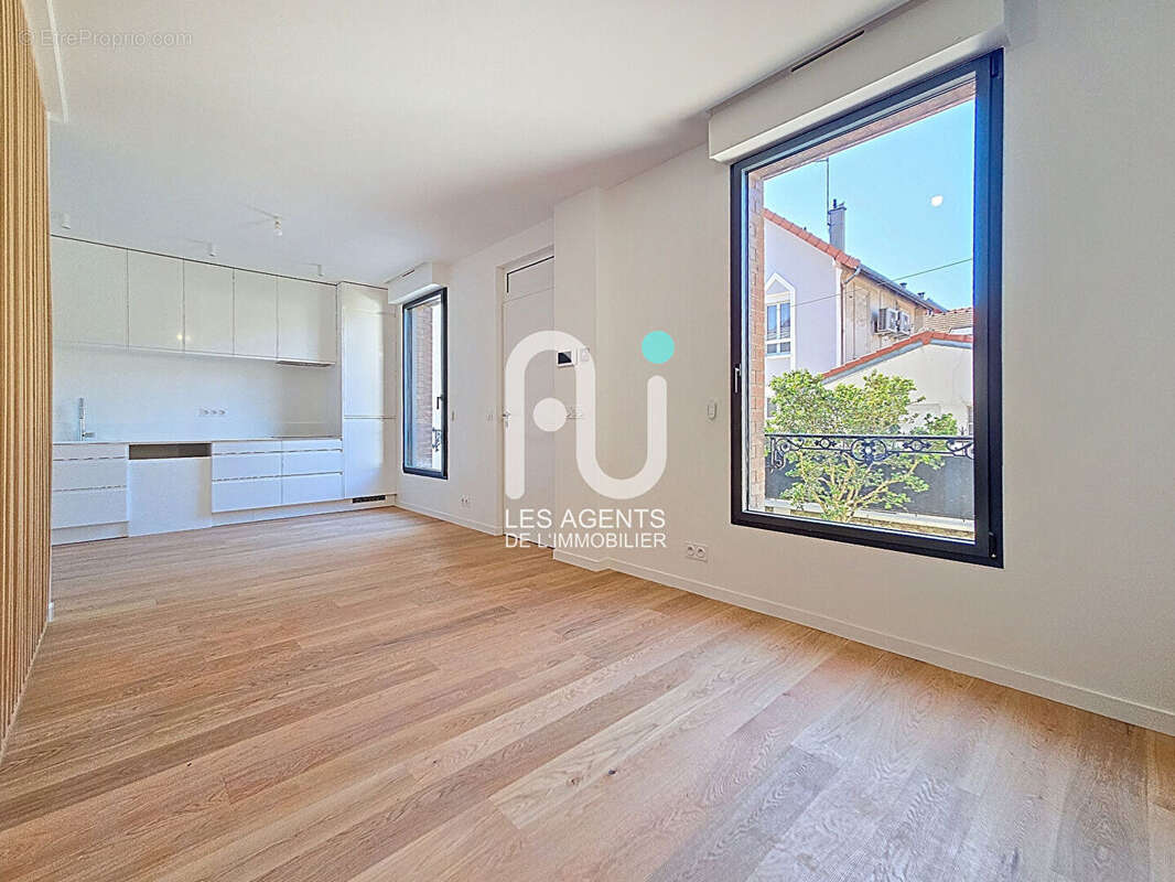 Maison à ASNIERES-SUR-SEINE