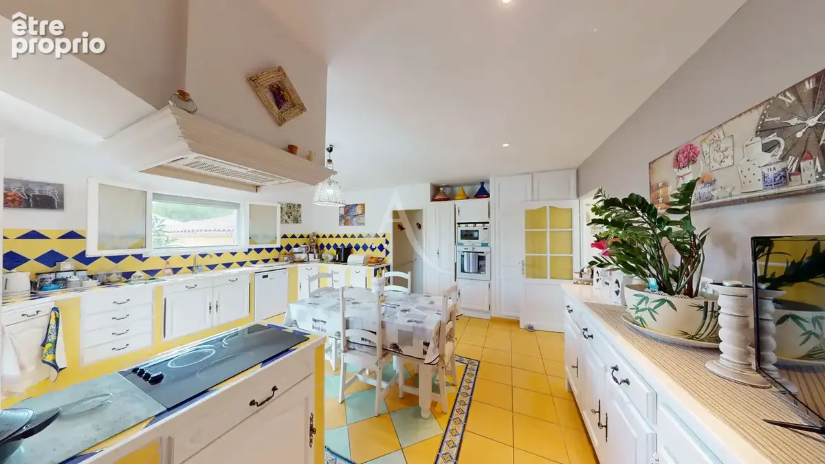 A VENDRE - Maison Poulx 5 pièce(s) - 151m² - photo 11