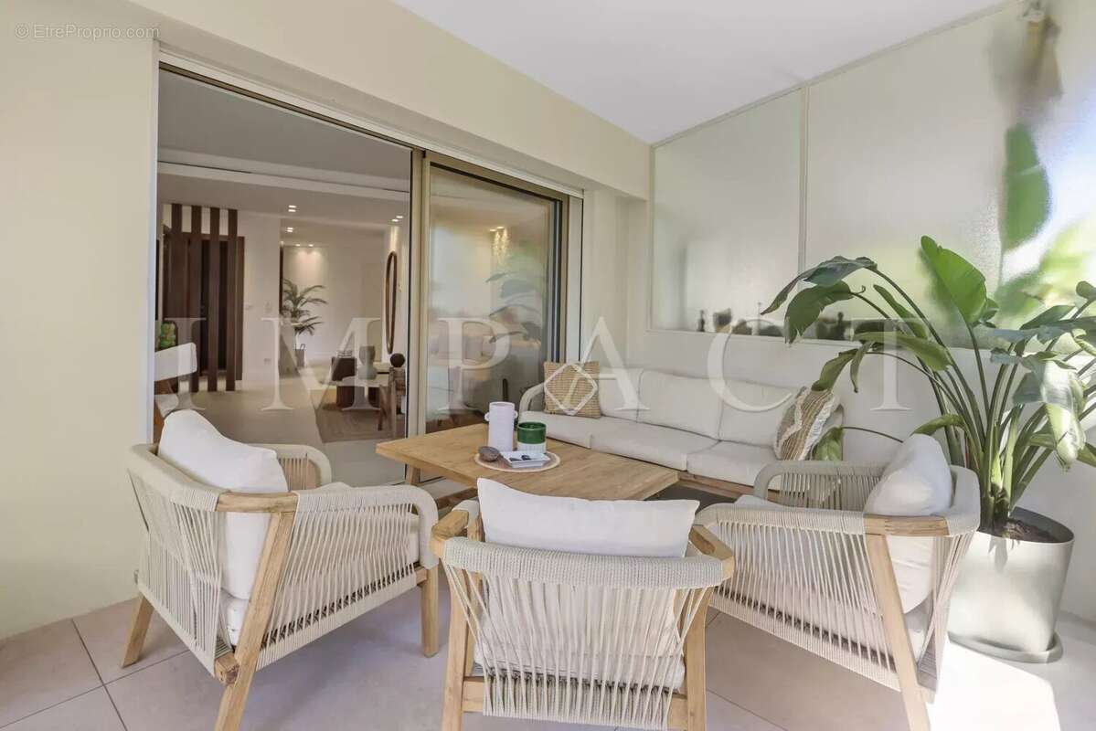 Appartement à CANNES