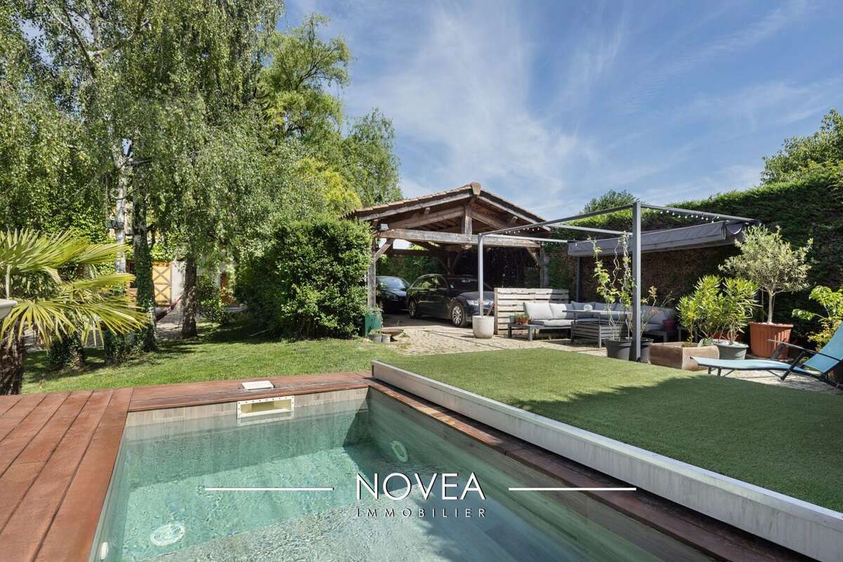 Maison 225 m² à Miserieux  - photo 3