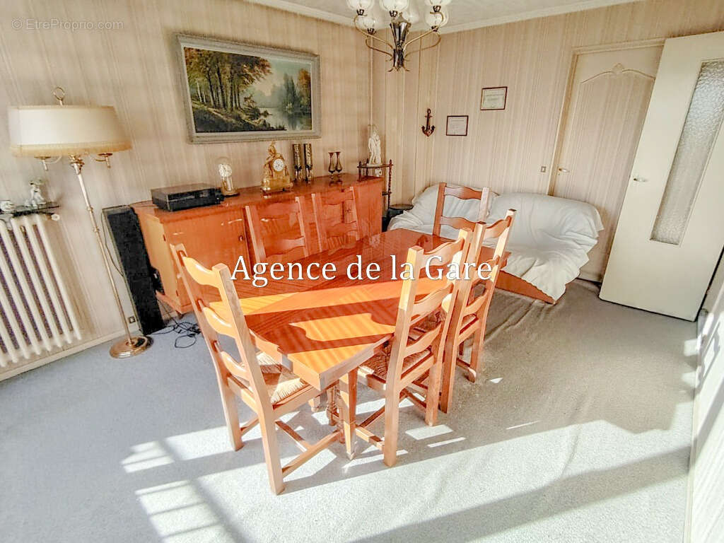 Appartement à HOUILLES