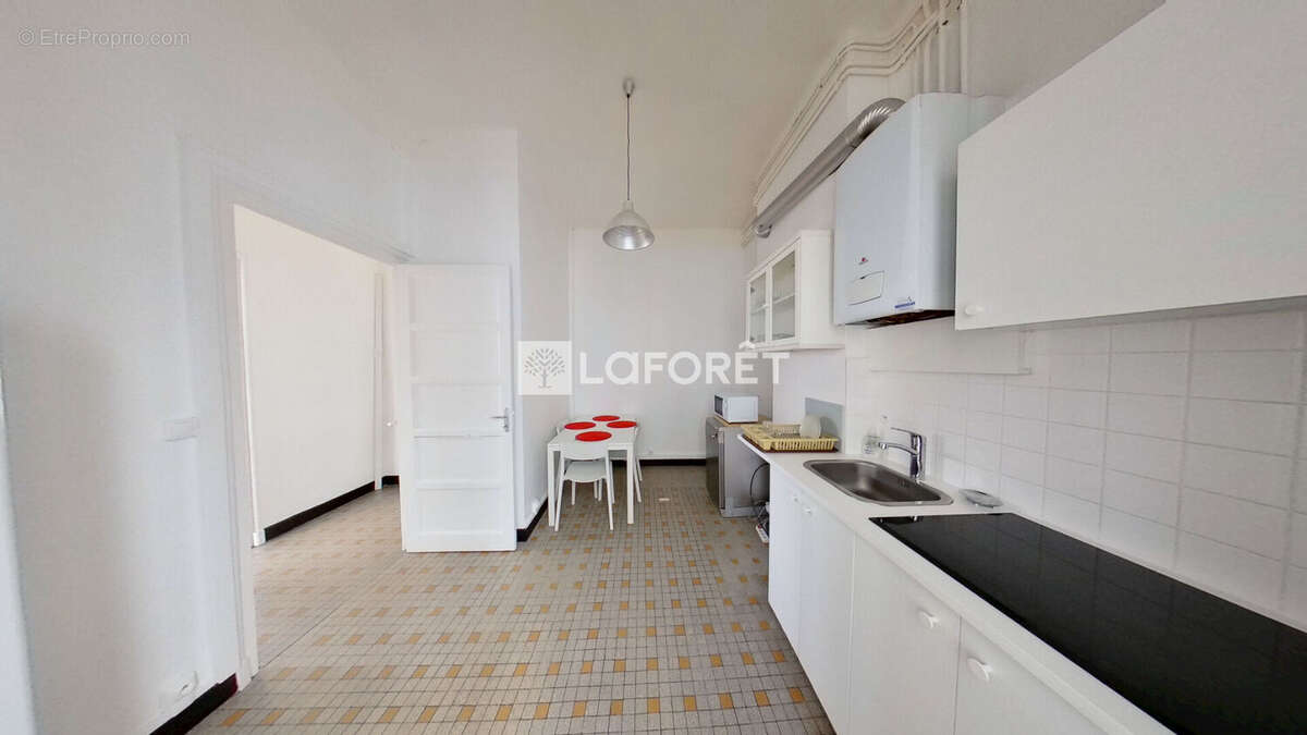 Appartement à LYON-8E