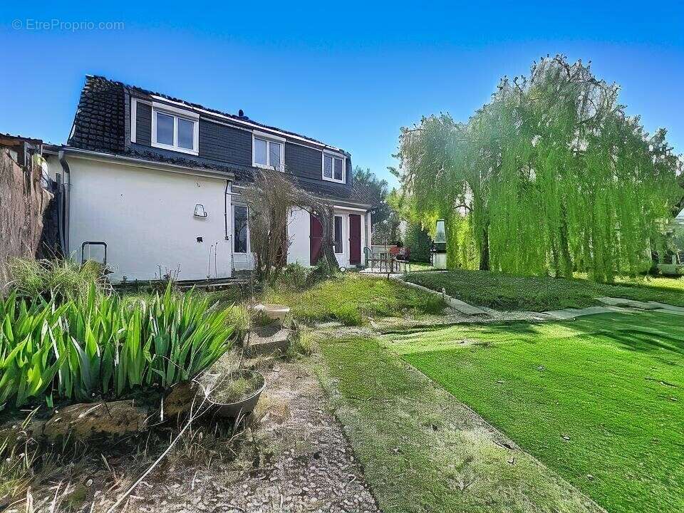 Charmante maison familiale de 101 m² à Saint-Ay - Secteur calme - photo 15