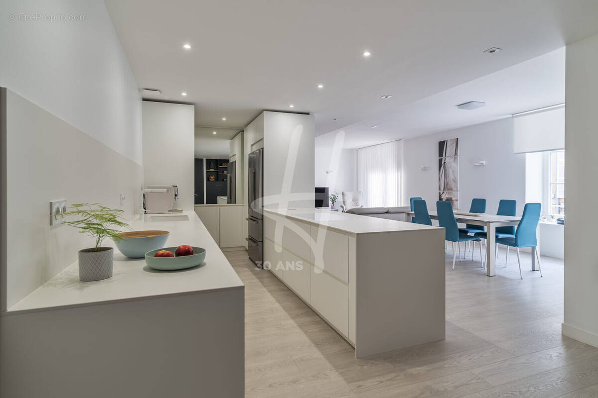 Appartement 116 m² à Metz  - photo 2