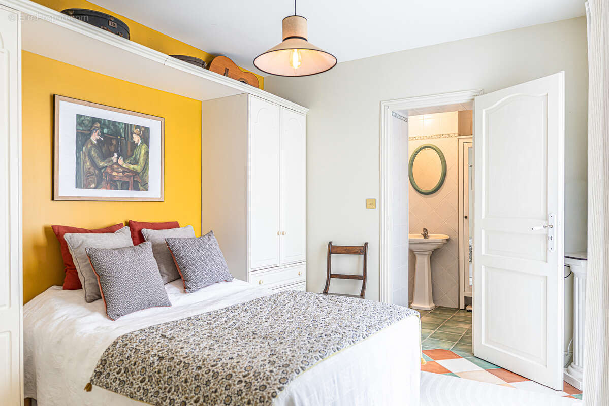 Maison à SAINT-PRYVE-SAINT-MESMIN