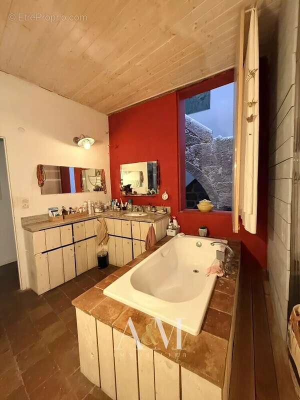 Élégante Maison de Maître en Pierre Restaurée (167 m²) - photo 8