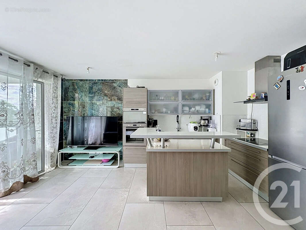 Appartement à SAINT-FONS