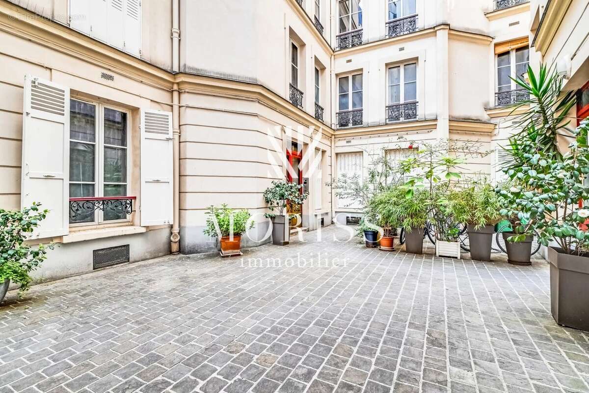 Commerce à PARIS-12E