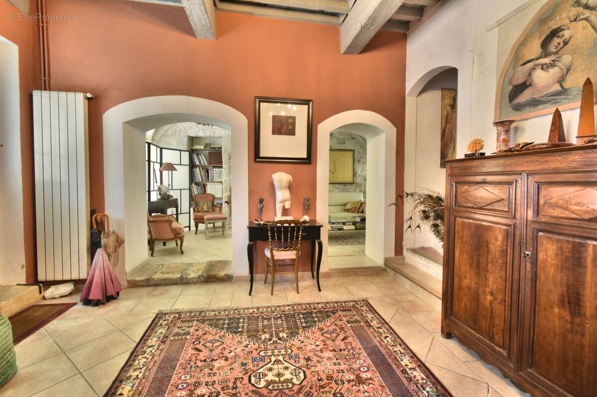 Maison à vendre 7 pièces TARASCON (13) - photo 8