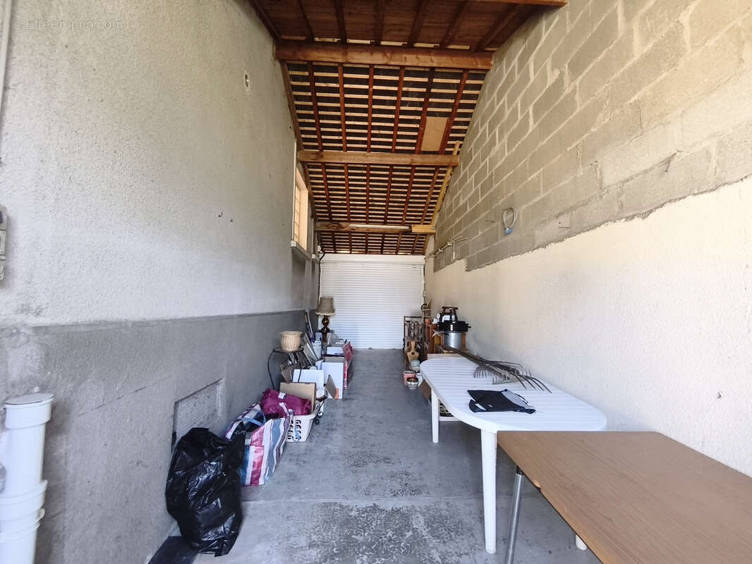 Maison a renover 2 chambres et double garage - photo 14