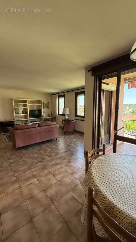 Appartement à ROCHE-LA-MOLIERE
