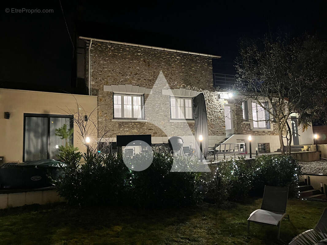 Maison Soisy Sous Montmorency 6 pièce(s) 154 m2 - photo 3
