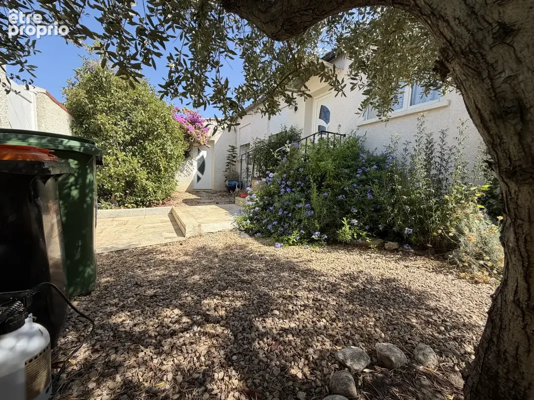 Villa haut de gamme dans le quartier recherché de Bonaval - photo 3