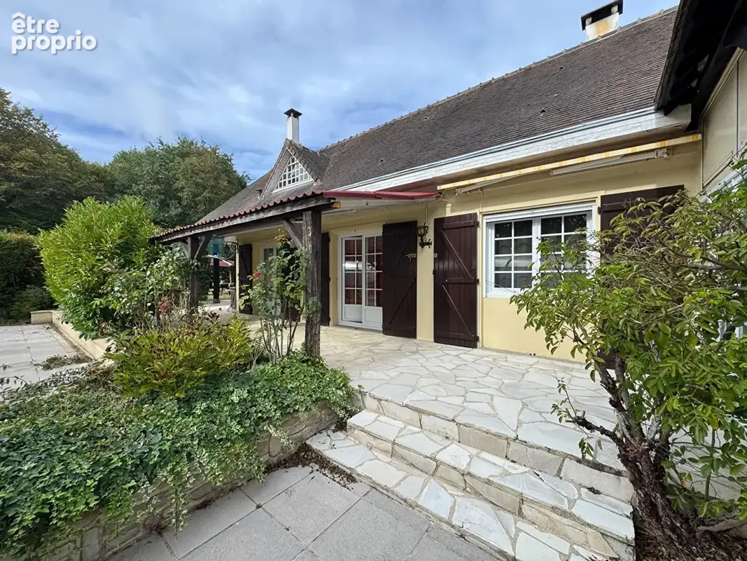 Jolie maison  traditionnelle avec grande dépendance et  piscine chauffée proche Forêt Orgerus - photo 11