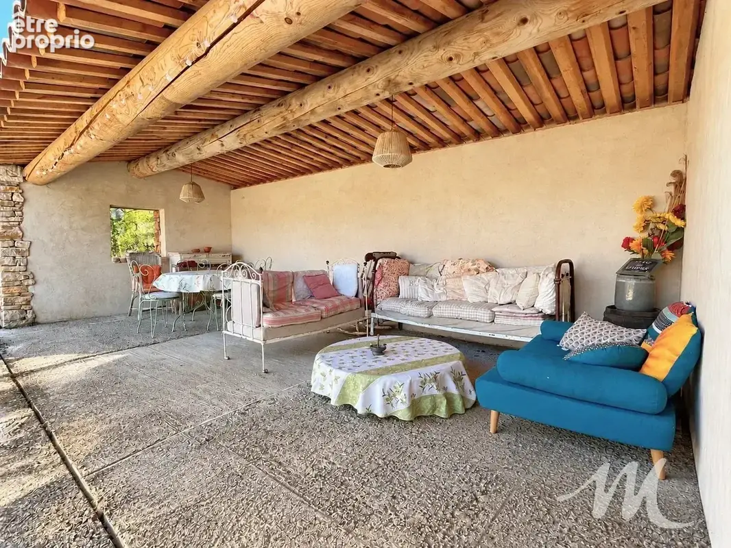 Maison de plain pied 4 chambres - piscine - cuisine d'été et dépendance - photo 17