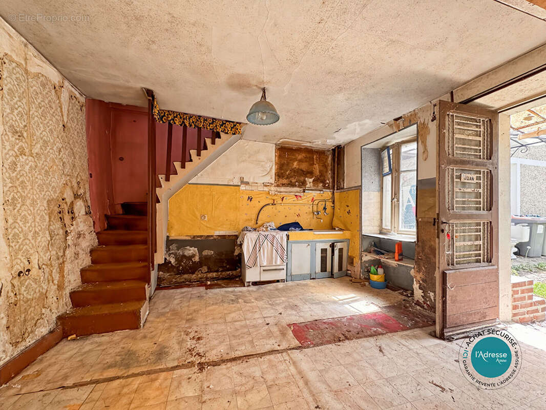 Maison à MENNECY