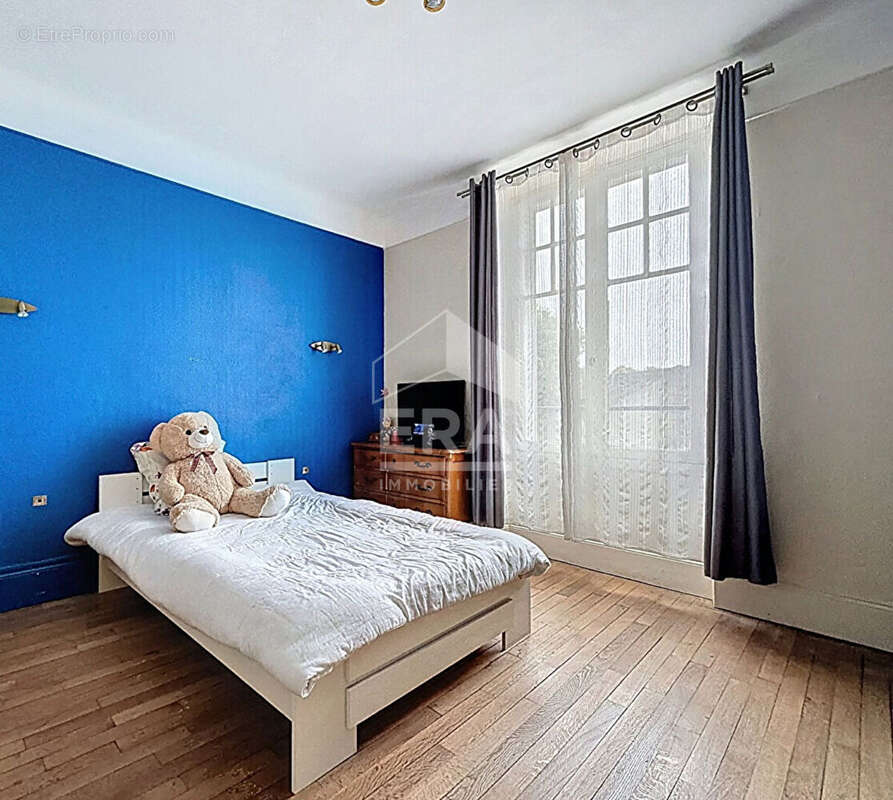 Appartement à MONTEREAU-FAULT-YONNE