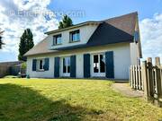 Maison à TREMBLAY-LES-VILLAGES