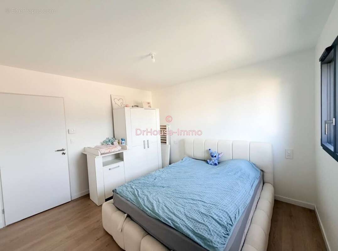 Maison 116 m² à Rouxmesnil-Bouteilles  - photo 8