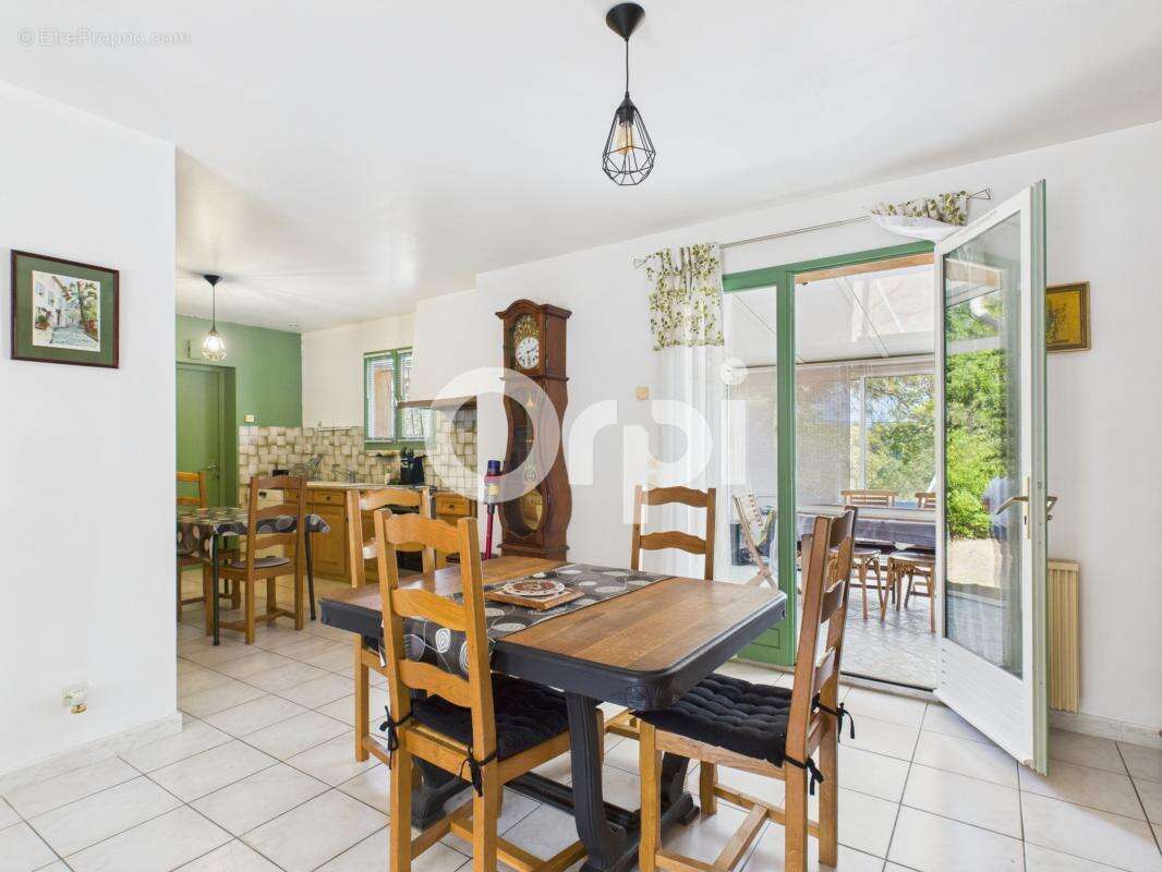 Maison à SAINT-PAUL-EN-FORET