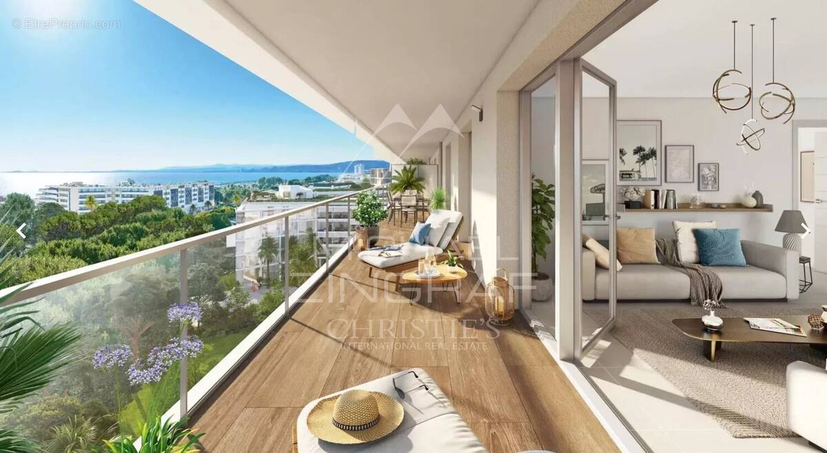Appartement à SAINT-LAURENT-DU-VAR