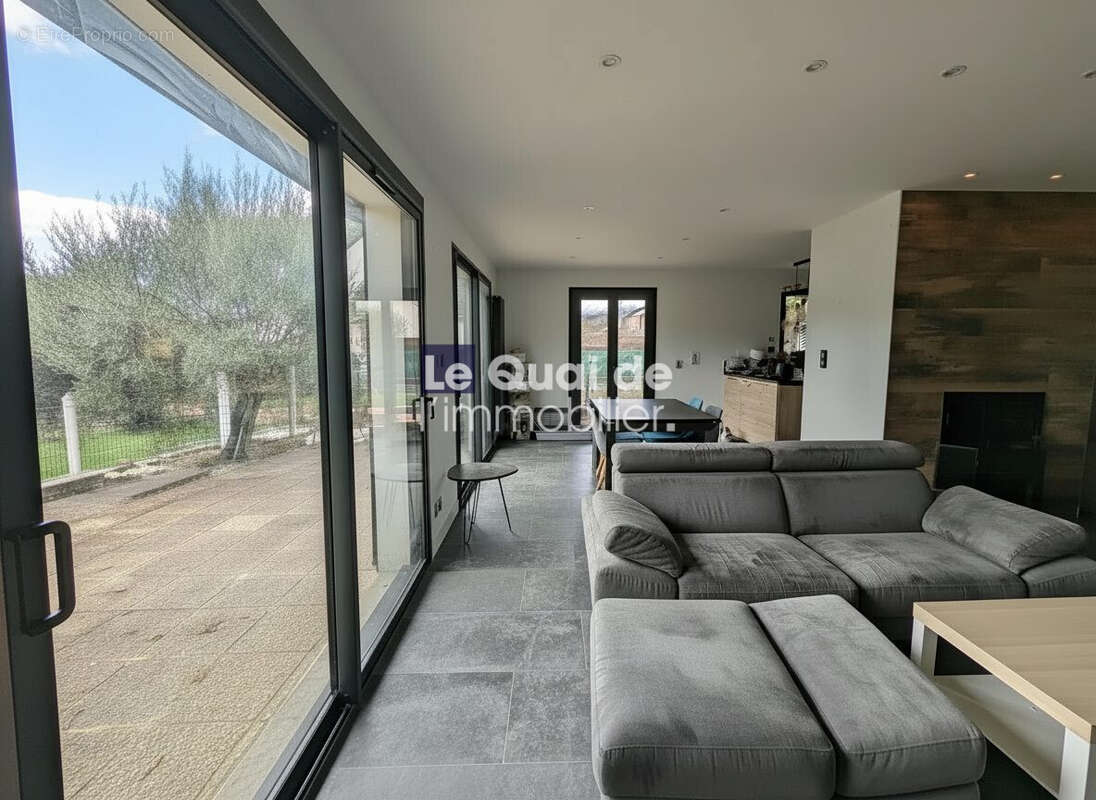 Maison à VARCES-ALLIERES-ET-RISSET