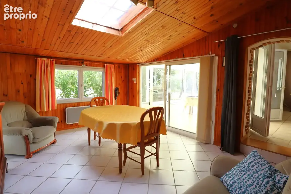 Au CALME d'une IMPASSE, maison de PLAIN-PIED offrant 110 m2 d'habitation - photo 5
