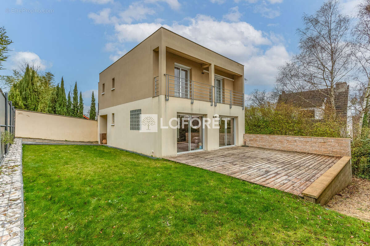 Maison à EPINAY-SUR-ORGE
