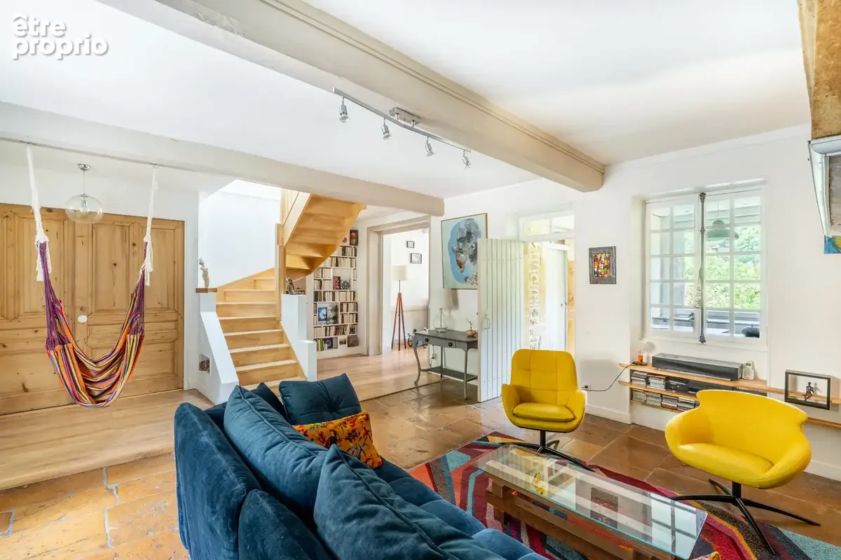 UN COUP DE COEUR ASSURE ! MAISON de charme de 4 chambres - rénovation de qualité ! - photo 2