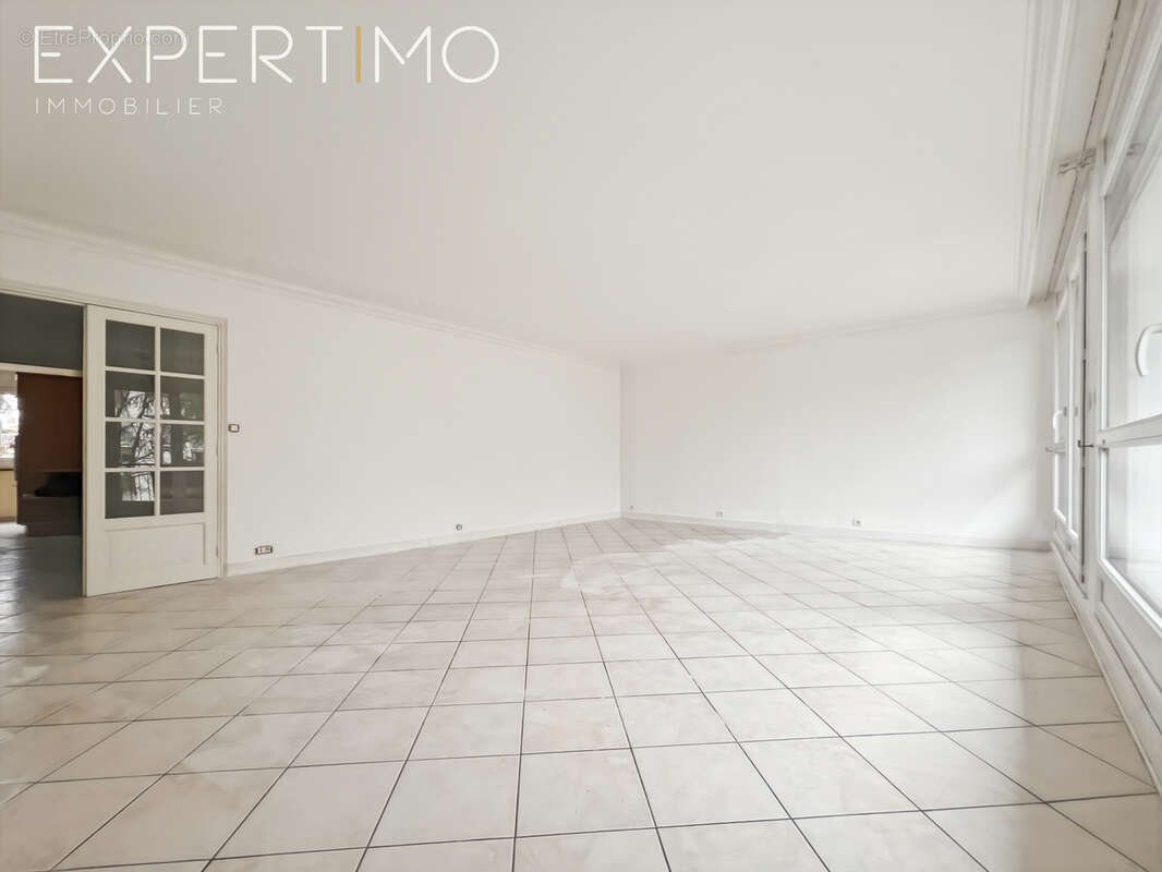 Appartement à SAINT-MICHEL-SUR-ORGE