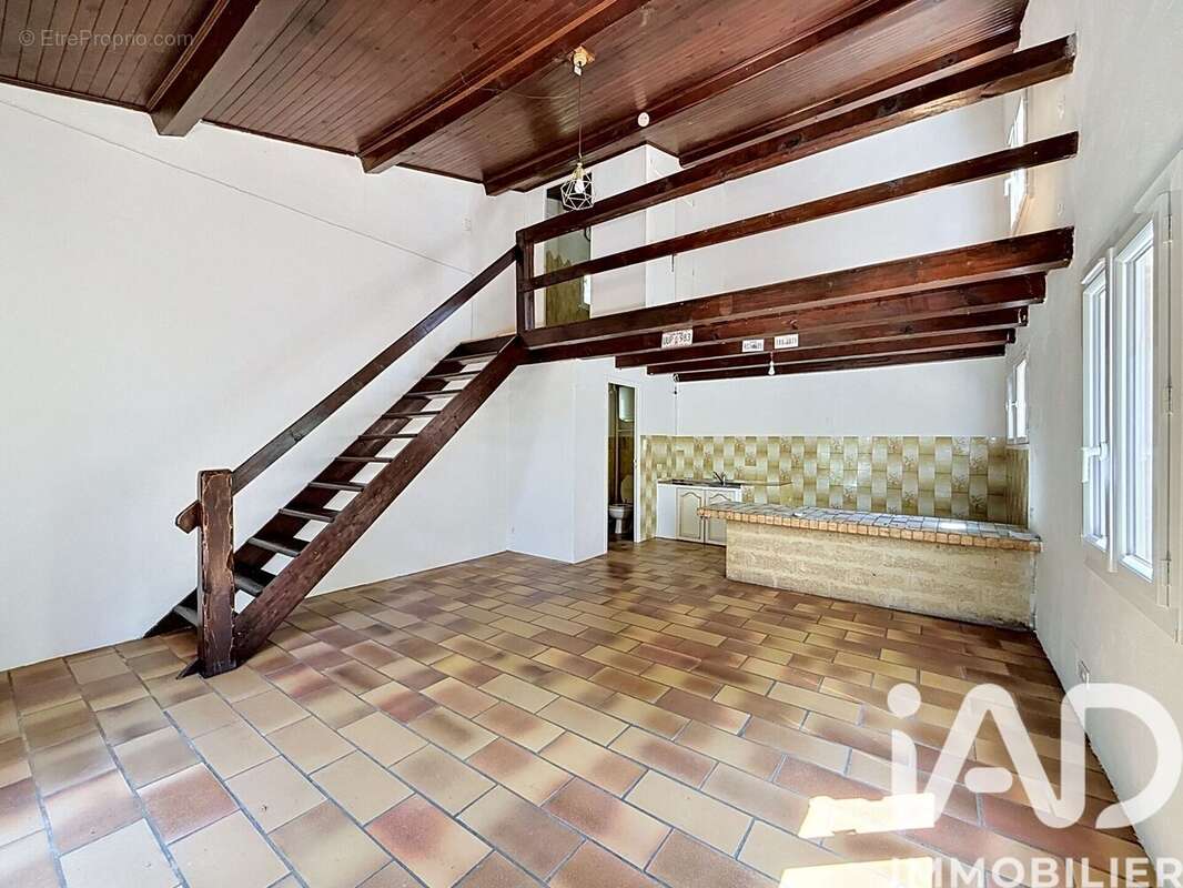 Photo 3 - Maison à UCHAUX