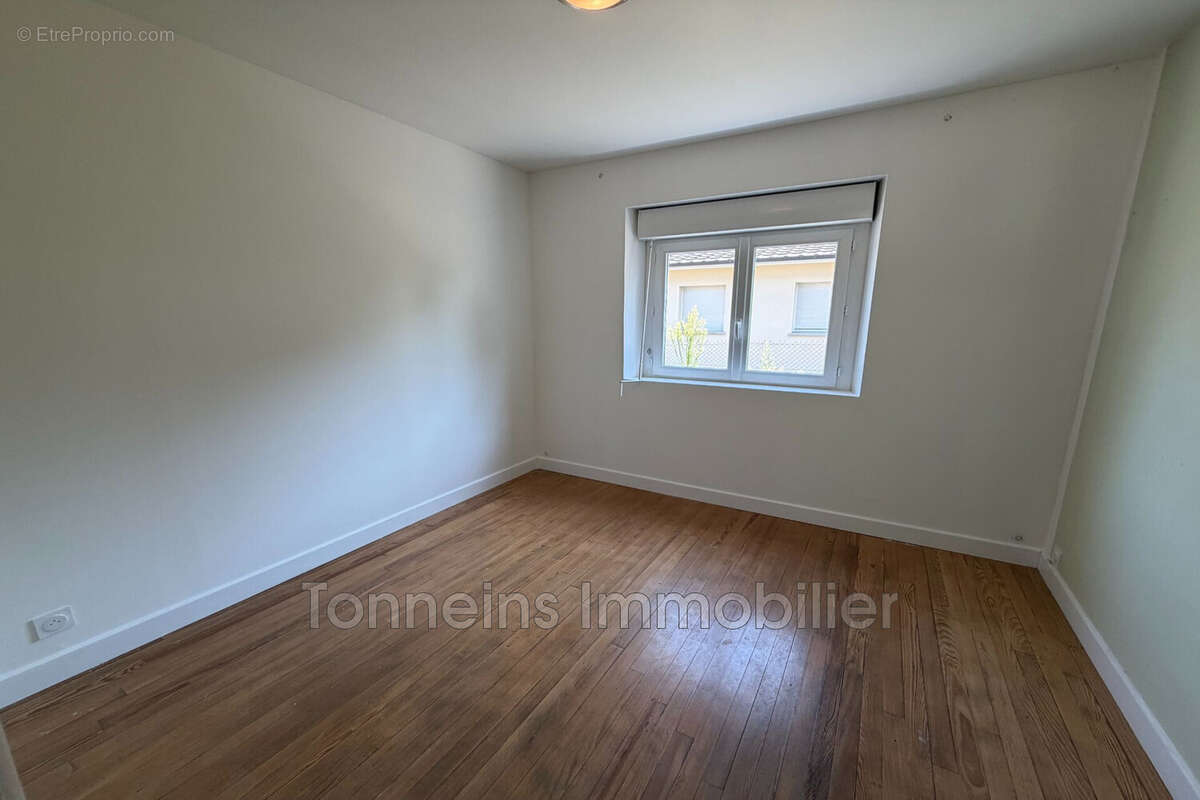 Maison 165 m² à Tonneins  - photo 5