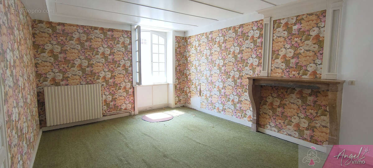 Maison de village de 159 m2 - 3 chambres - cave voutée et garage - photo 5