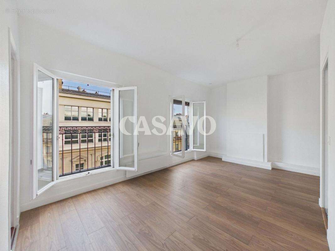 Appartement à PARIS-3E