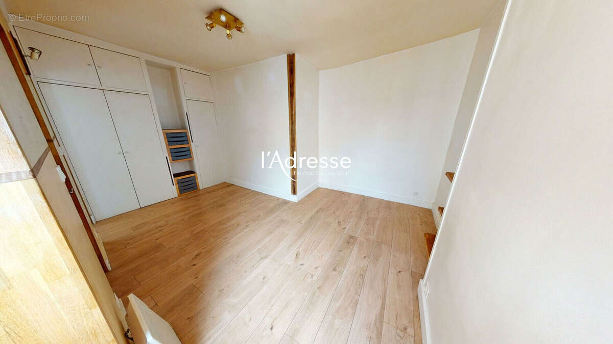Appartement à PARIS-11E