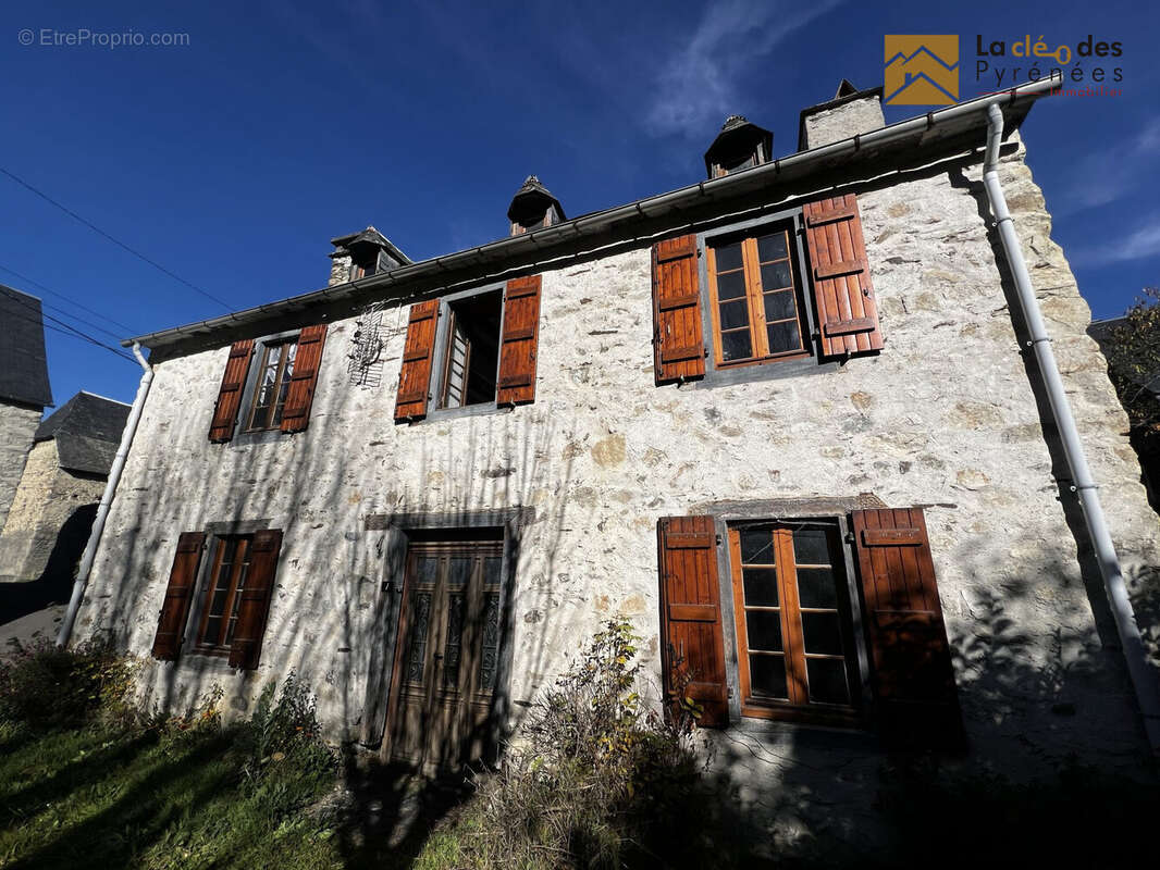 Maison à JEZEAU