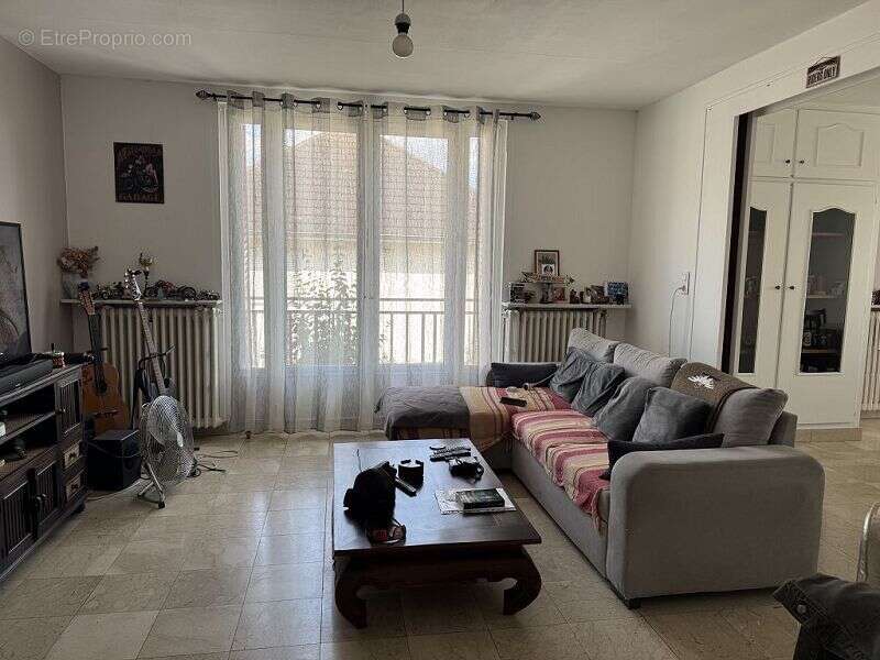 Maison 85 m² à Paron  - photo 2