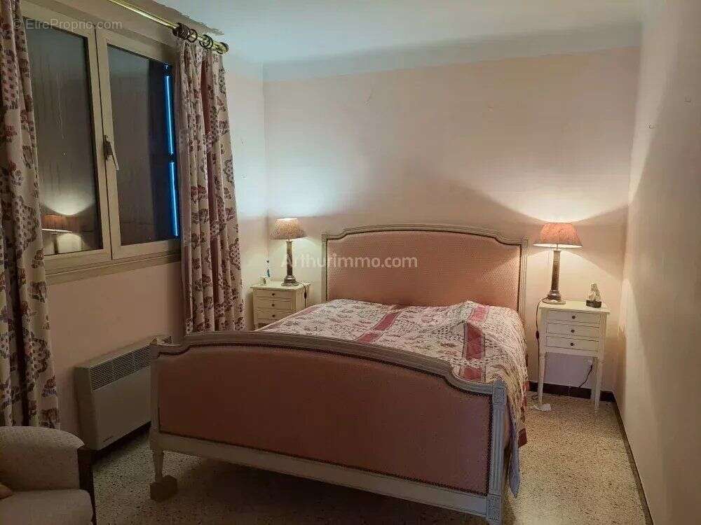 Appartement à SALERNES