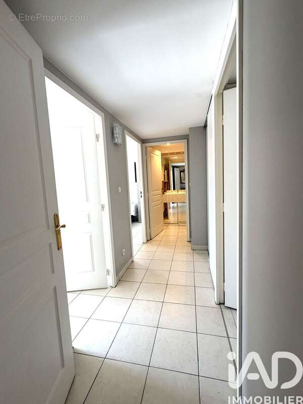 Photo 9 - Appartement à CARQUEIRANNE
