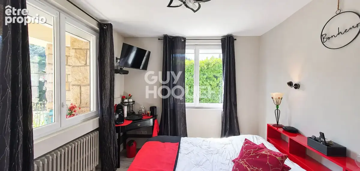 Maison d'exception à Vals les Bains de 190 m²  aux multiples possibilités - photo 7