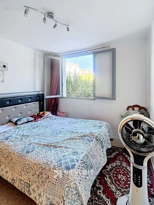 Appartement 62 m² à Marseille-14e  - photo 2