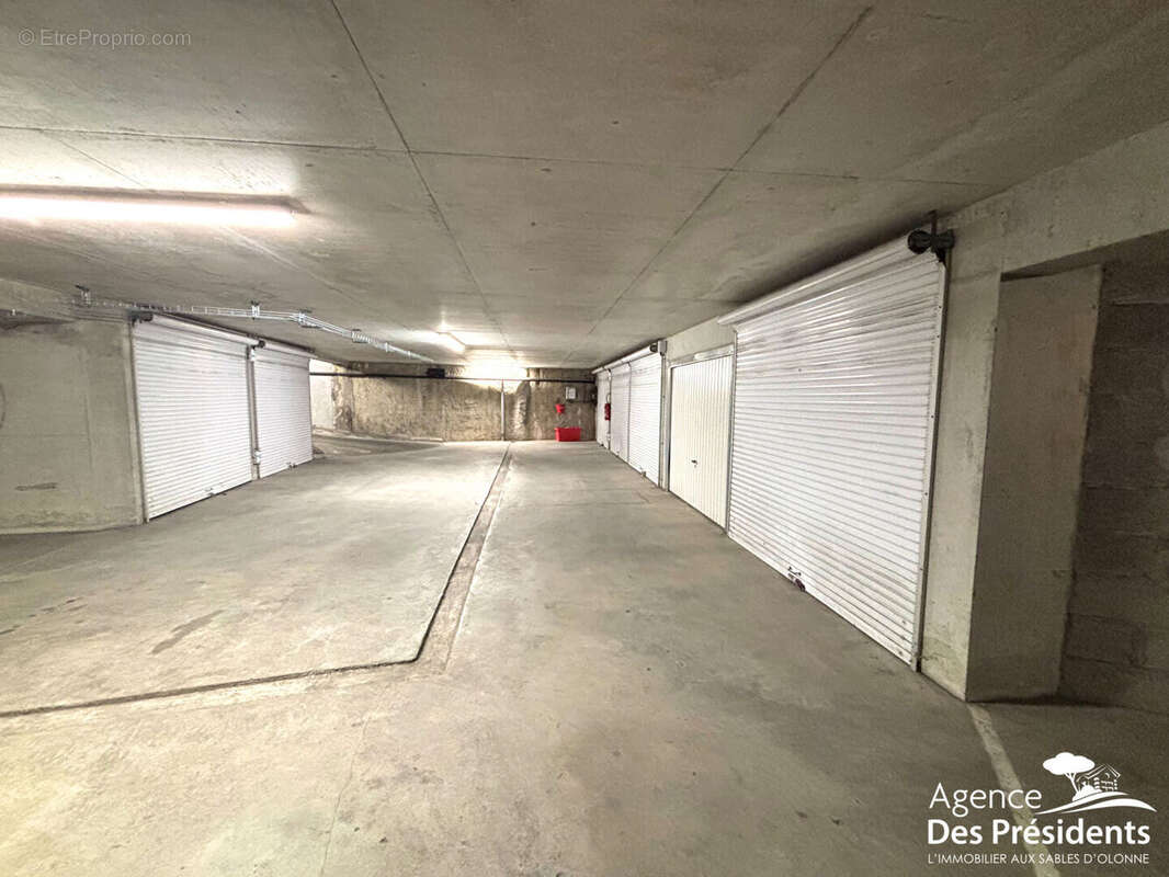 Parking à LES SABLES-D'OLONNE